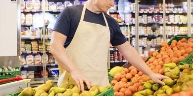 Employé libre service